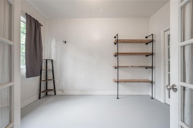 Building Photo - 325 W Rio Vista Ct