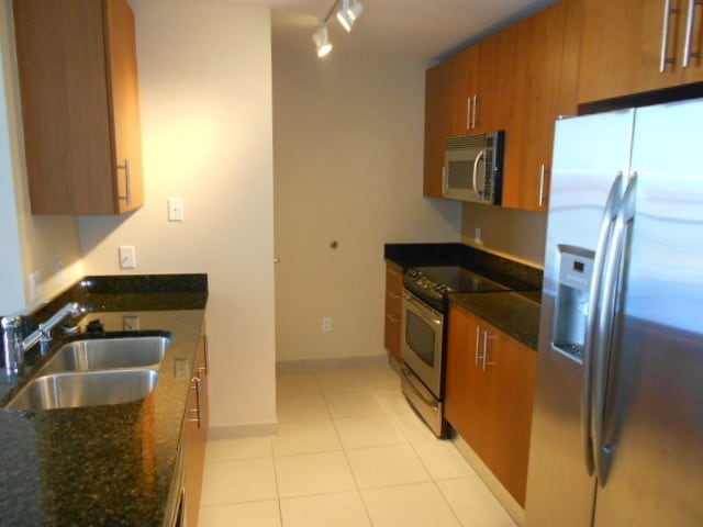 Building Photo - FANTASTIC 12TH FLOOR VIEW AT THE ALLURE
