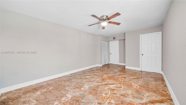 Building Photo - 1124 NW 100th Terrace