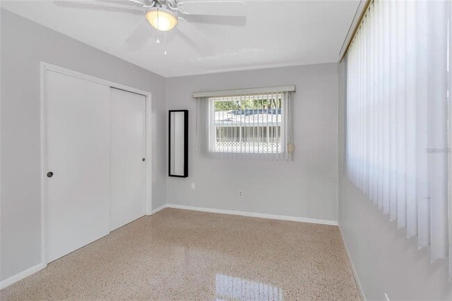 Building Photo - 2368 Cecelia Ln