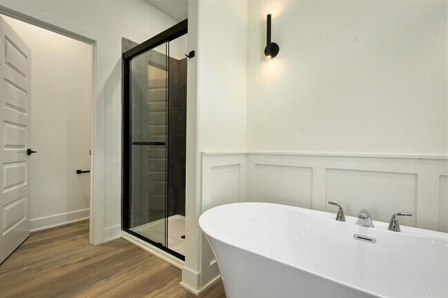Building Photo - Lot 175