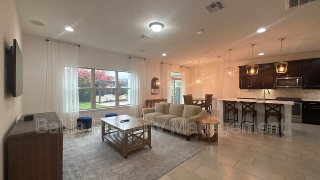 Building Photo - 14289 Lake Preserve Blvd