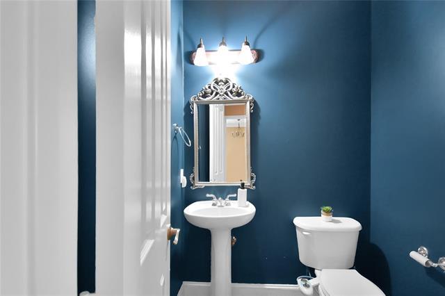 Building Photo - 3903 Johnson St