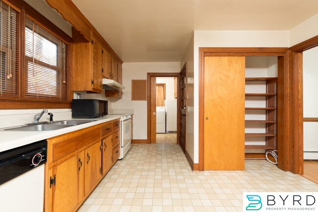 Building Photo - 2144 Skipwith Rd