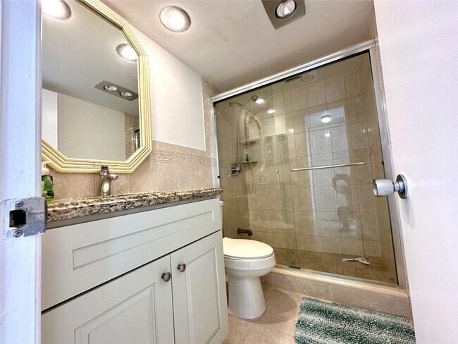 Building Photo - 2671 S Course Dr