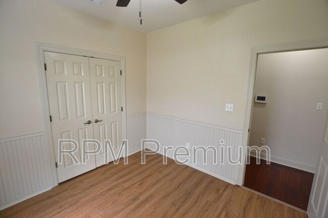 Building Photo - 2691 Woodbend