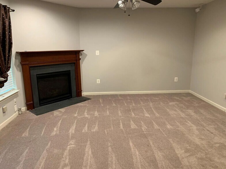 Building Photo - 7591 Cherrybark Oak Ln