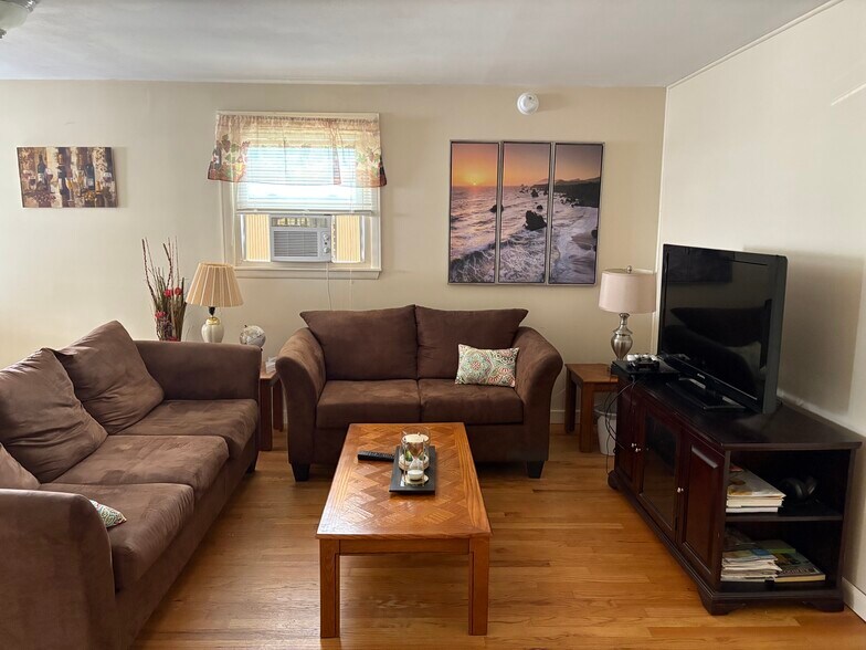 Living Room - 107 Robert Dr