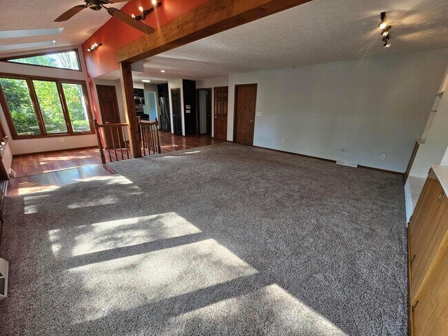 Building Photo - 6648 Kennerdown St