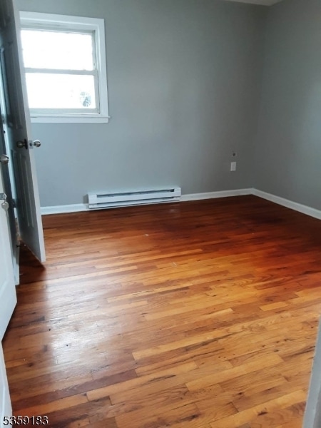Building Photo - 303 Perry Ave