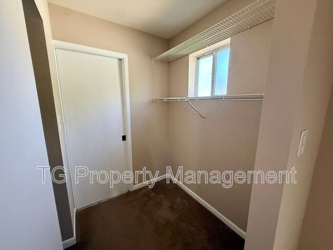 Building Photo - 403 St Augustine Blvd