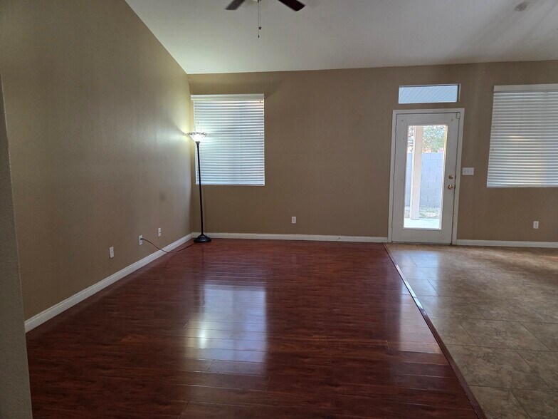 Building Photo - 2602 Roaring Lion Ave