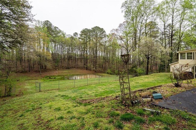 Building Photo - 465 Dobbs Rd