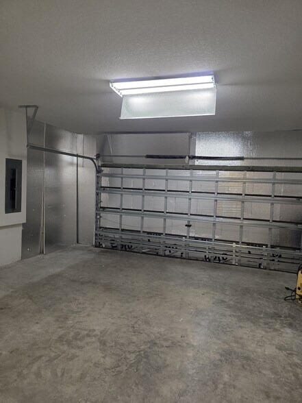 Building Photo - 10965 SW 169th Ter