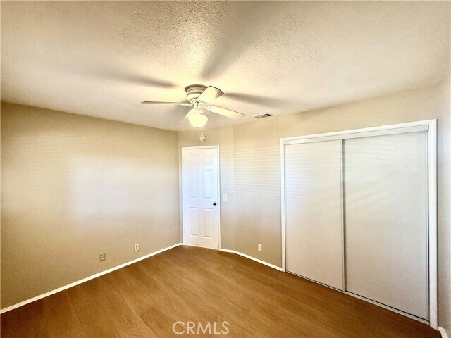 Building Photo - 1100 Val Monte Dr