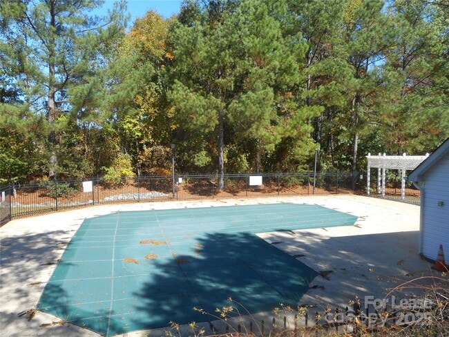 Building Photo - 8092 Kennet Ln