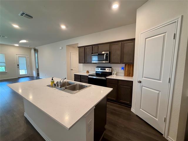 Building Photo - 3324 Price Trl