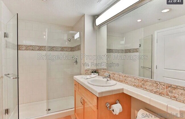 Building Photo - 850 Beech St