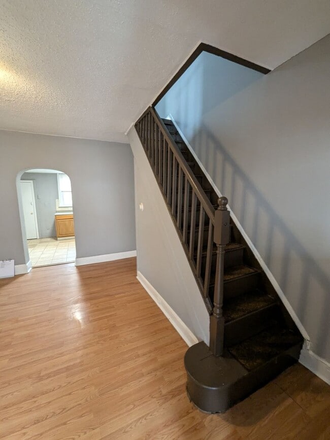 Building Photo - 1629 W Juniata St