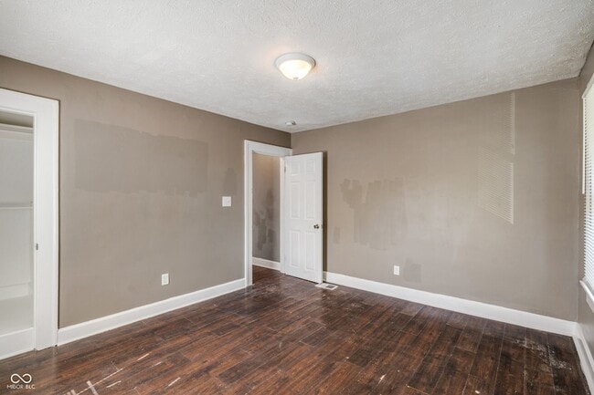 Building Photo - 717 N Grant Ave