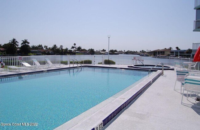 Building Photo - 1700 Commodore Blvd