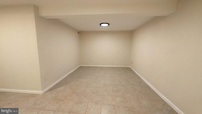 Building Photo - 18610 Phoebe Way