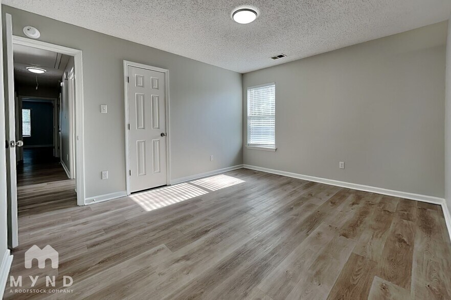 Building Photo - 4634 S Germantown Rd