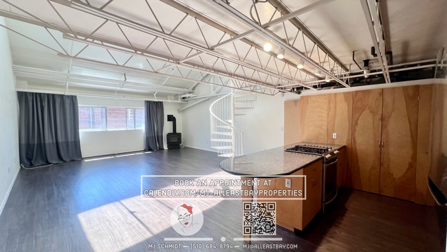 Building Photo - Contemporary loft-style 1 bedroom $2400