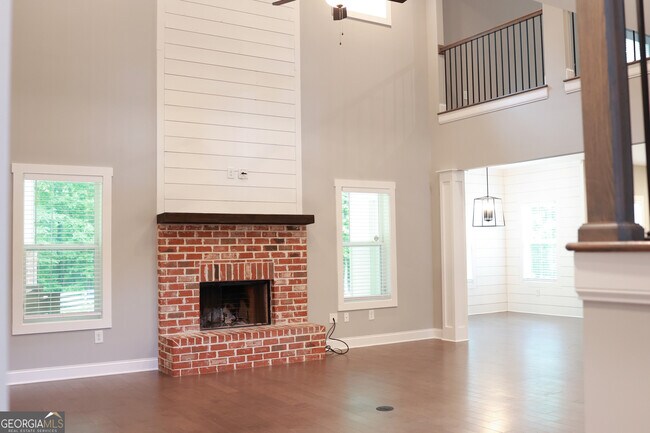 Building Photo - 135 Jessica Ct