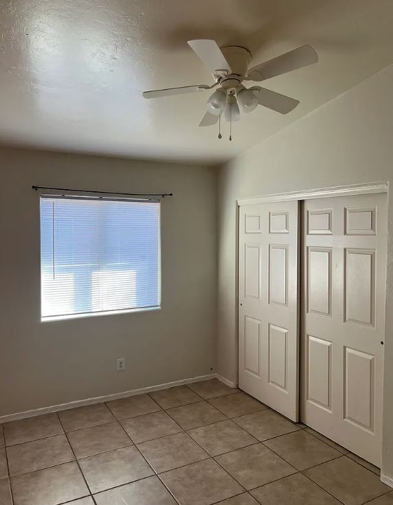 Building Photo - 1330 E Lark Way