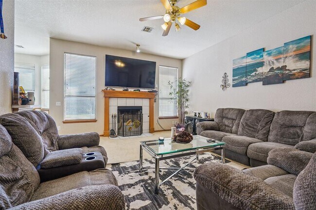 Building Photo - 16300 Seminole Pointe Pl