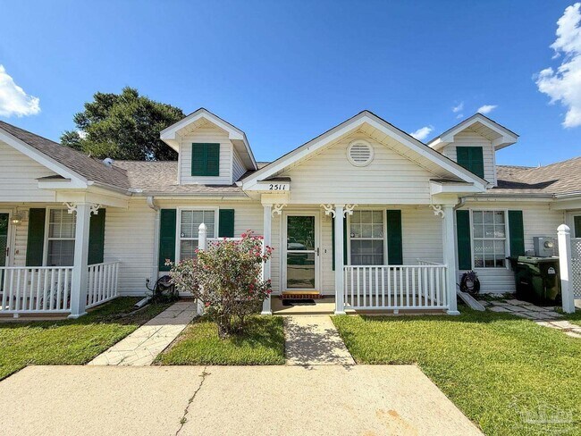 Primary Photo - 2511 Trailwood Dr