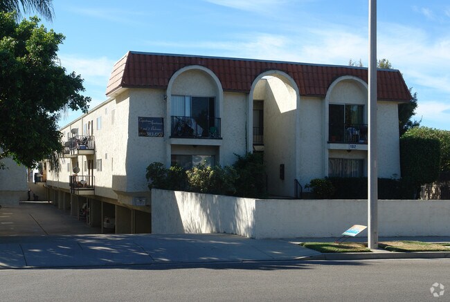 Building Photo - Capistrano
