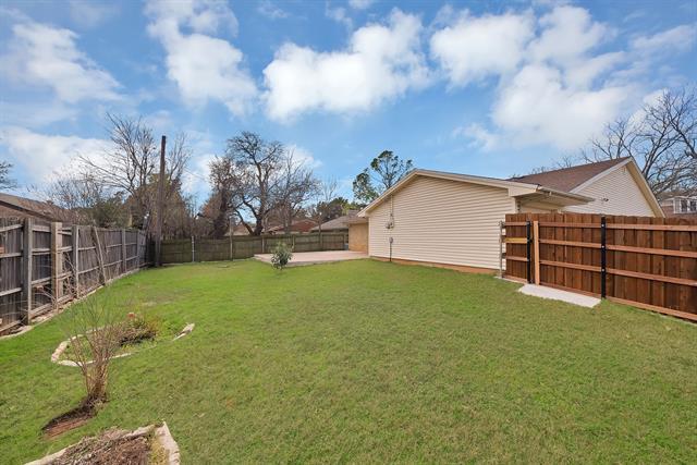 Building Photo - 1611 Celeste Ct