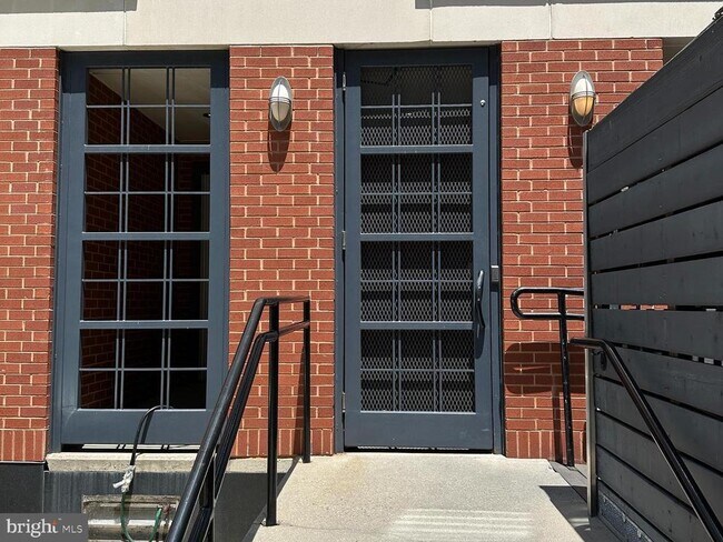 Building Photo - 1450 Church St NW