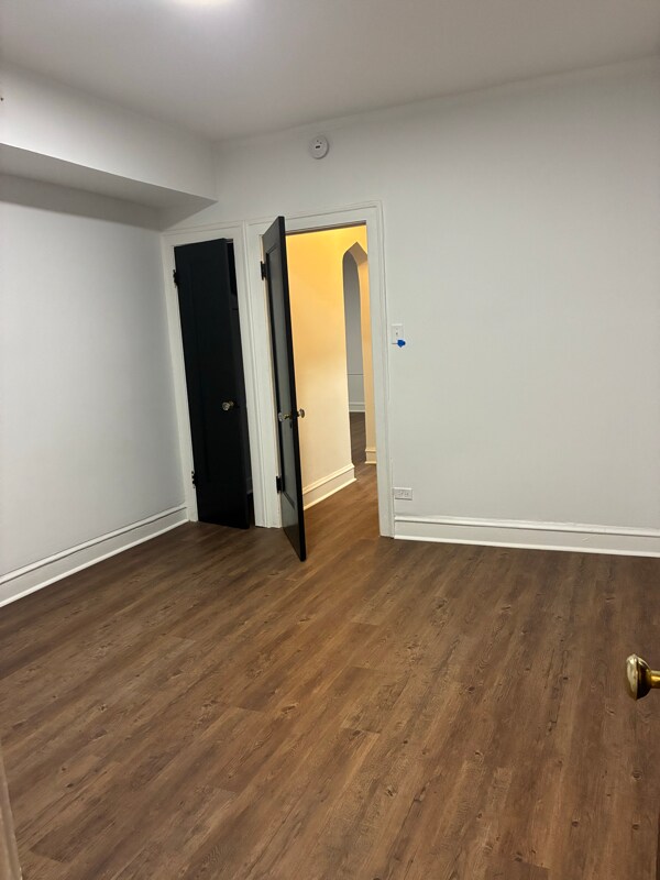 Building Photo - 7712 S Jeffery Blvd