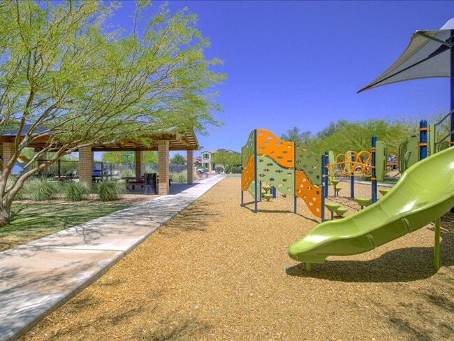 Building Photo - 3 Bedroom 2.5 Bathroom