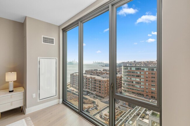 Building Photo - 9 Ave At Port Imperial