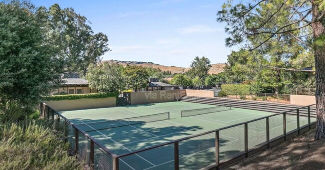 Building Photo - 938 Lea Dr