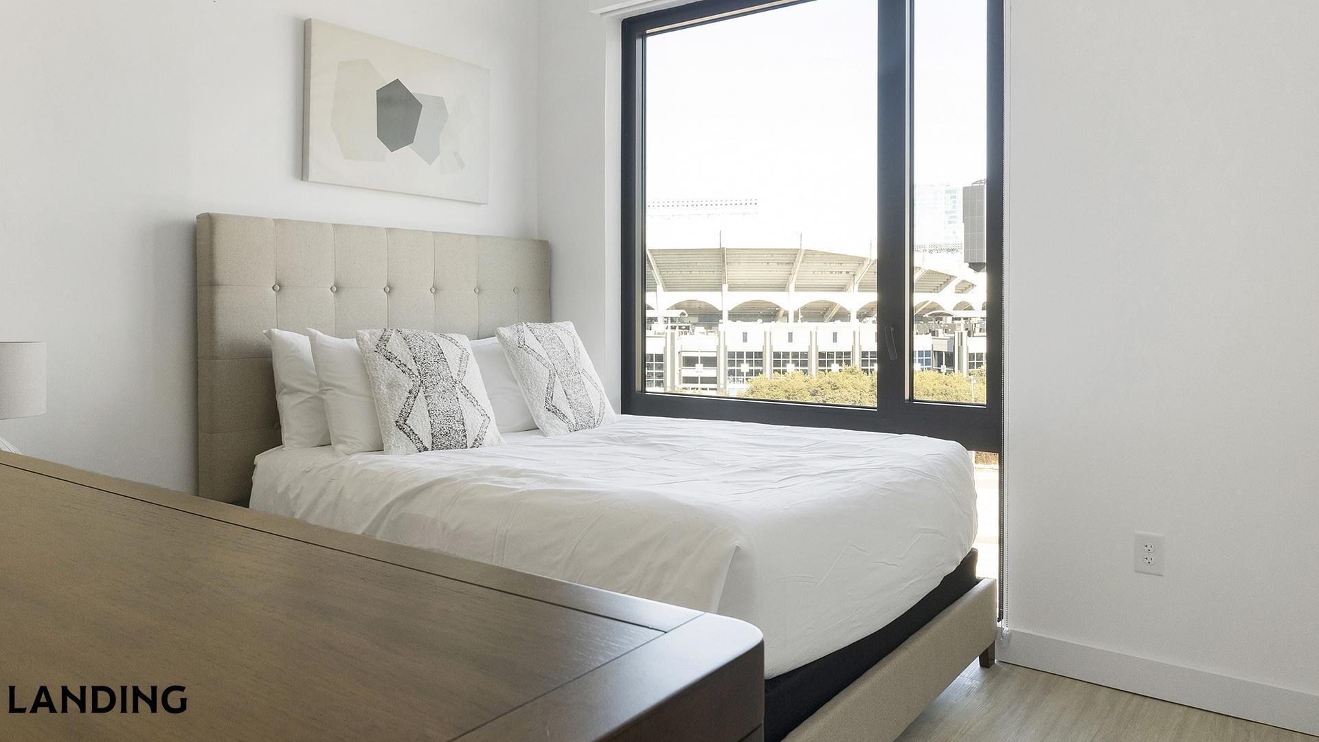 Building Photo - 1007 S Mint St