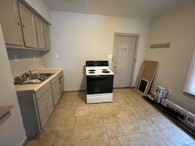 Building Photo - 1808-1810 S 6th St