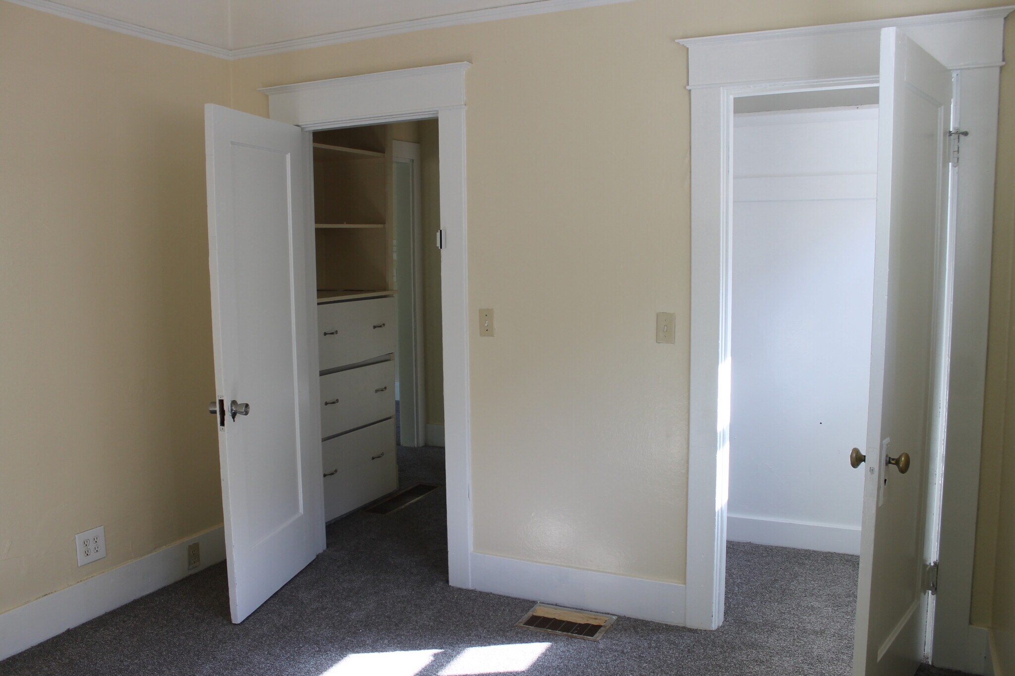 Main floor bedroom - 4315 Yakima Ave