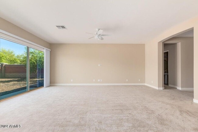 Building Photo - 13695 N 148th Dr