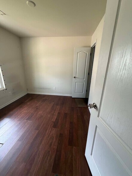 Building Photo - 1001 Sweetgum St