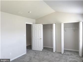 Building Photo - 15 Bridle Path