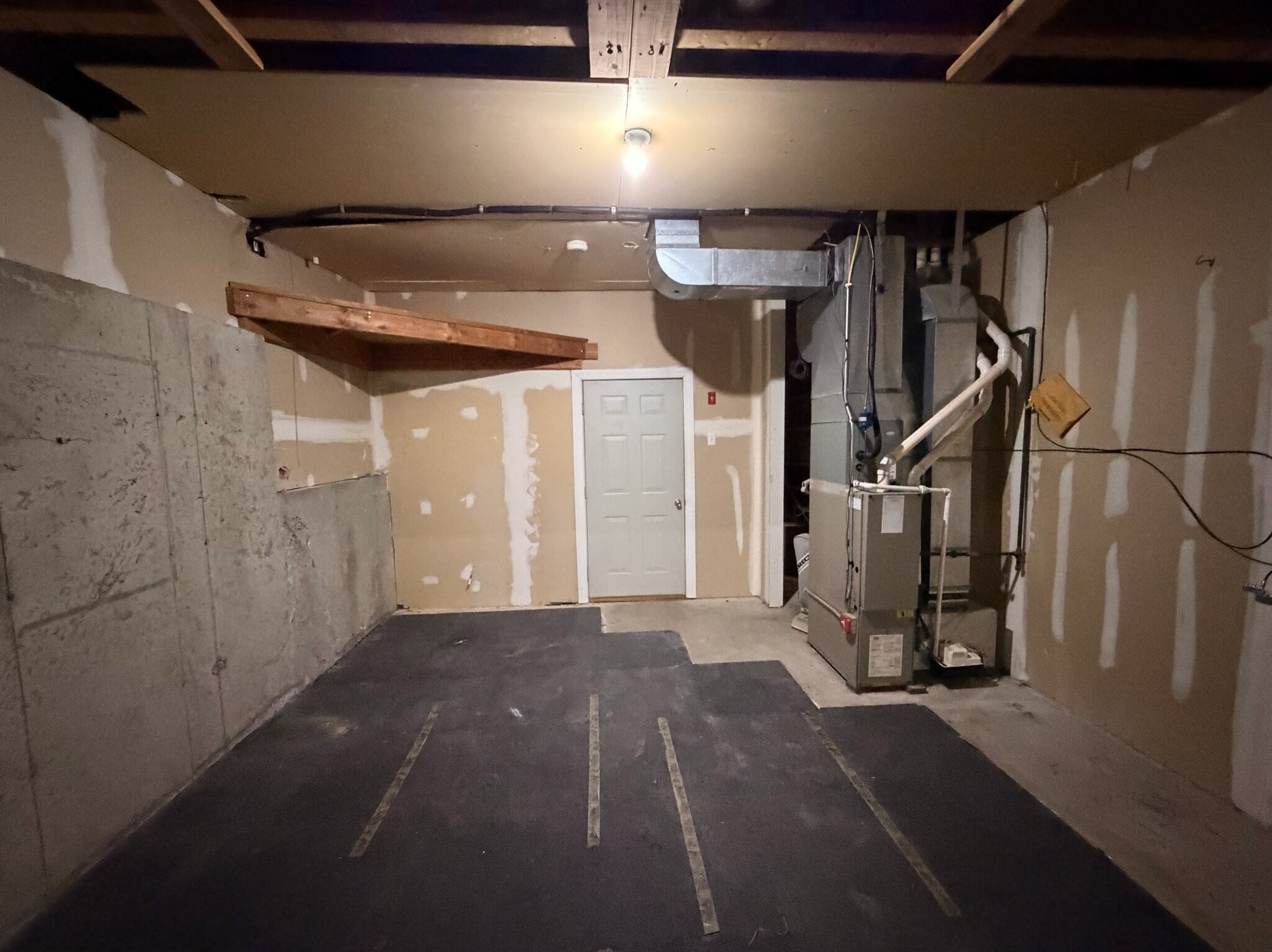 Building Photo - 39 Coram Rd