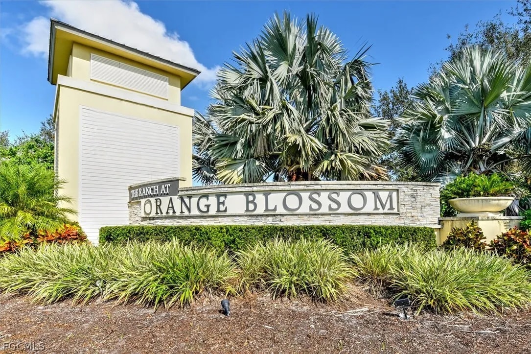 Neighborhood - 2246 Heydon Cir W