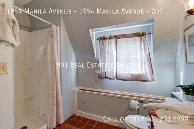 Building Photo - 1954 Manila Ave