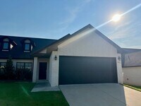 Building Photo - 9911 Landry Dr