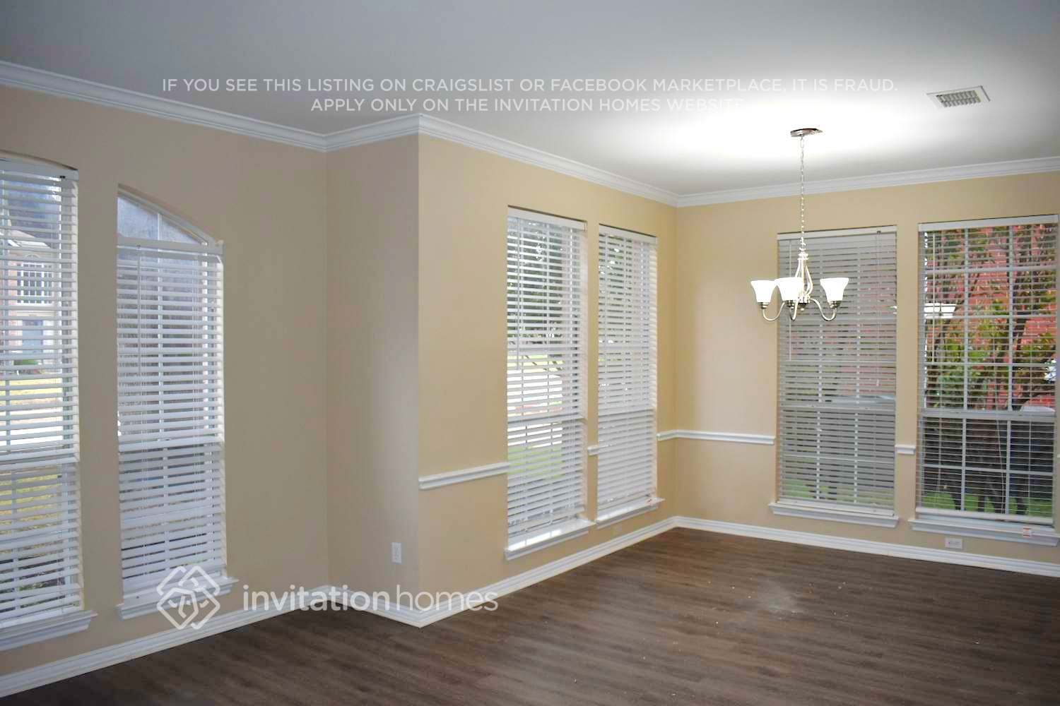 Building Photo - 4634 Lincolnshire Dr